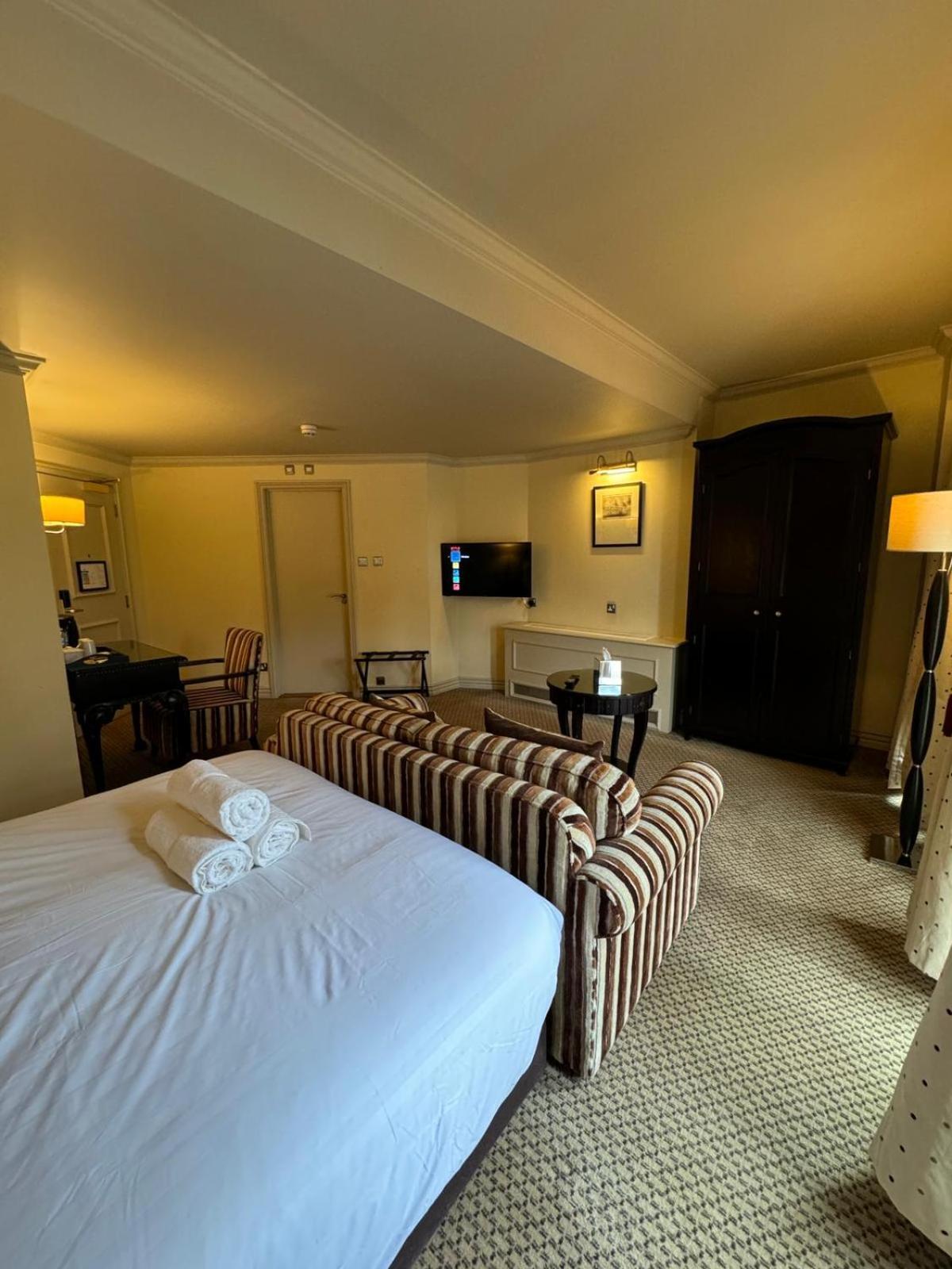 H & G Hotel Opposite Windsor Castle Esterno foto