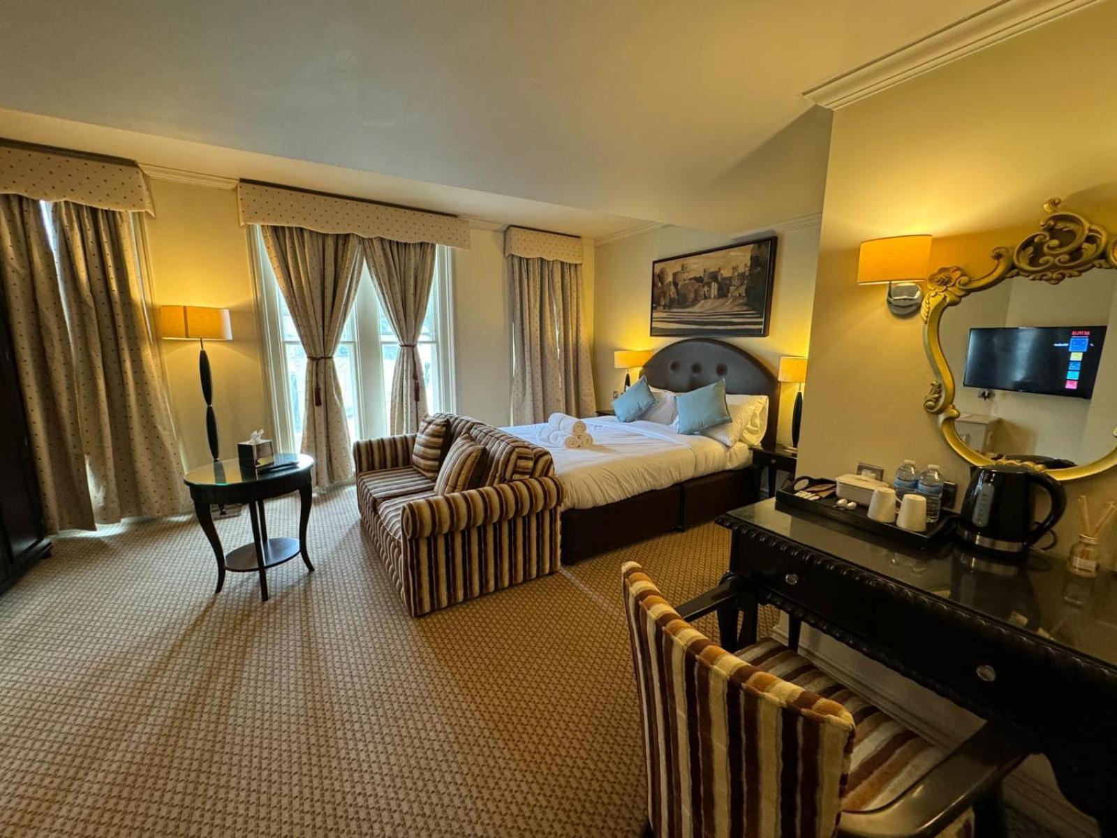 H & G Hotel Opposite Windsor Castle Esterno foto